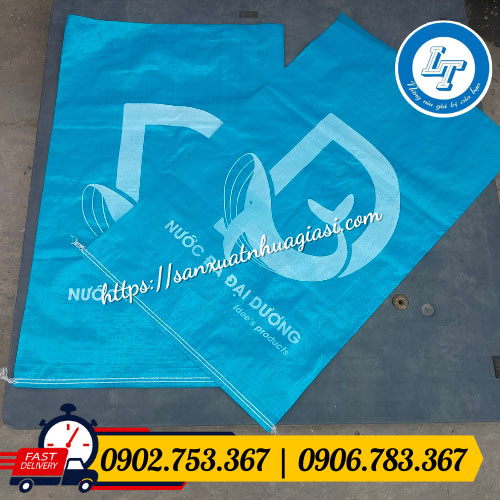 Bao tải đựng đá viên được sản xuất theo màu và in logo theo yêu cầu Bao tải đựng đá viên được sản xuất theo màu và in logo theo yêu cầu