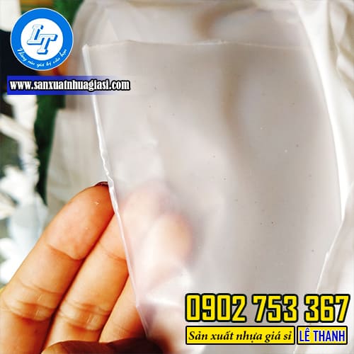 Bạt lót sàn bê tông màu trắng, dày dặn