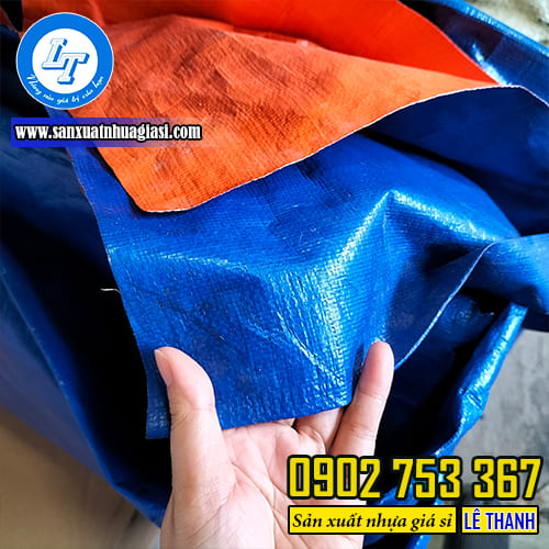 Bạt xanh cam được cấu tạo từ 2 mặt