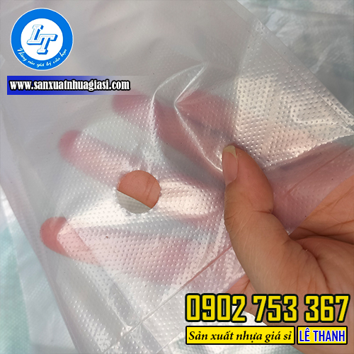 Bề mặt túi có đục lỗ thoáng khí Bề mặt túi có đục lỗ thoáng khí