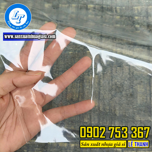 Bề mặt túi trong suốt, sáng bóng, có đục lỗ thoáng khi Bề mặt túi trong suốt, sáng bóng, có đục lỗ thoáng khi