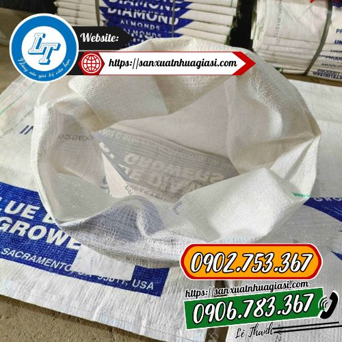 Chất lượng bao cám cũ còn tốt, dày chắc Chất lượng bao cám cũ còn tốt, dày chắc