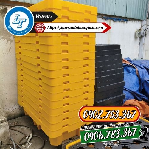 Bỏ sỉ pallet nhựa chống tràn dầu Bỏ sỉ pallet nhựa chống tràn dầu