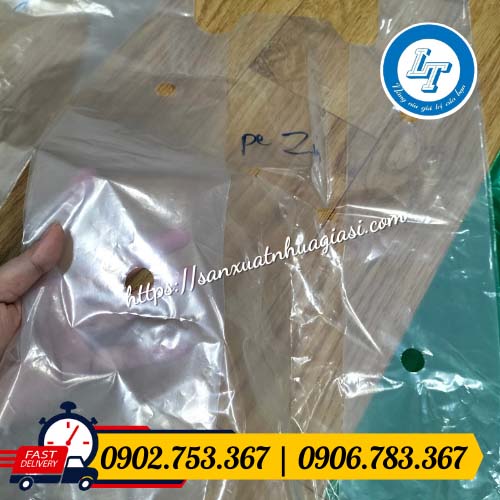 Cấu tạo lỗ đục trên túi nilon đựng nông sản Cấu tạo lỗ đục trên túi nilon đựng nông sản