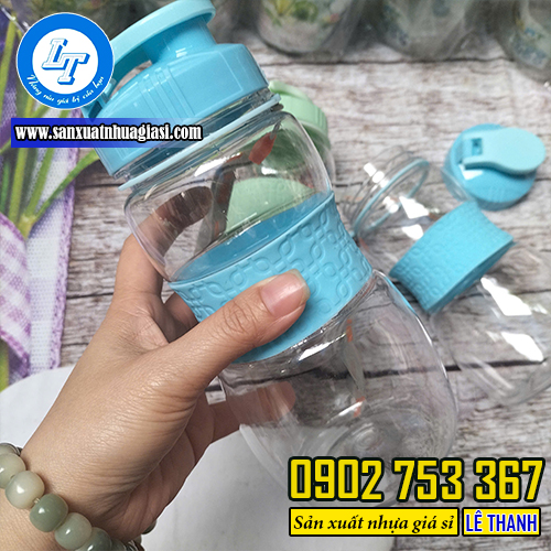 cấu tạo bình nước nhỏ gọn, dễ cầm cấu tạo bình nước nhỏ gọn, dễ cầm