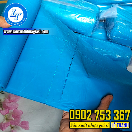 Cấu tạo rãnh xé trên túi rác cuộn xanh Cấu tạo rãnh xé trên túi rác cuộn xanh