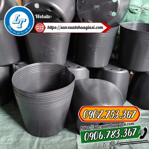Chậu nhựa C12 màu đen Chậu nhựa C12 màu đen