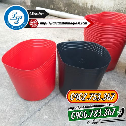 Chậu nhựa dẻo c9 có màu đỏ Chậu nhựa dẻo c9 có màu đỏ