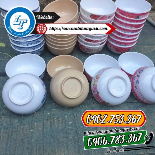 Chén nhựa tròn có nhiều mẫu mã Chén nhựa tròn có nhiều mẫu mã