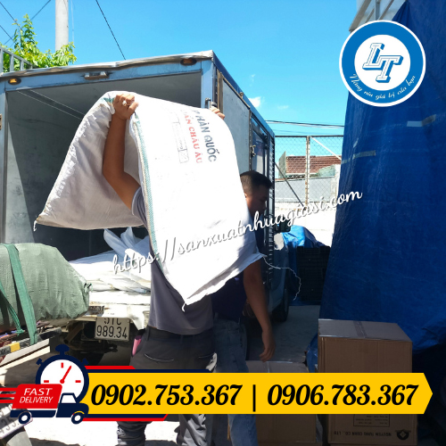 Bạt nhựa kẻ sọc 3 màu giá bán sỉ rẻ tại Lê Thanh Bạt nhựa kẻ sọc 3 màu giá bán sỉ rẻ tại Lê Thanh