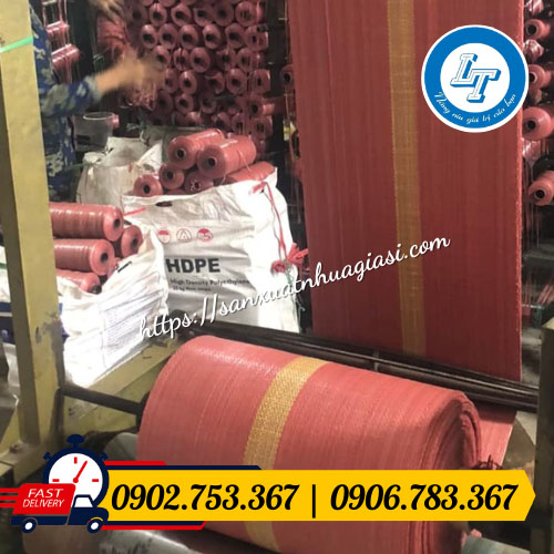 Một quá trình nhỏ trong sản xuất bao tải đựng gạo Một quá trình nhỏ trong sản xuất bao tải đựng gạo