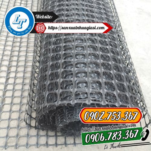 Cuộn lưới nhựa ô vuông đen Cuộn lưới nhựa ô vuông đen