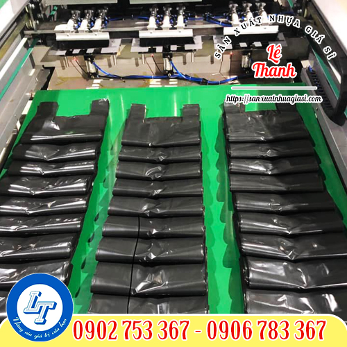 Túi được sản xuất trên dây chuyền máy móc hiện đại Túi được sản xuất trên dây chuyền máy móc hiện đại