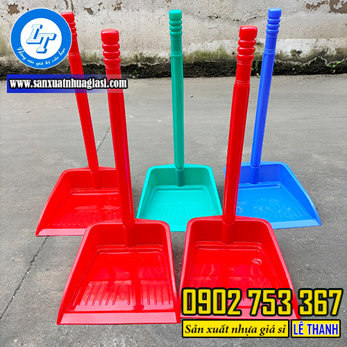 Đồ hốt rác cán dài Đồ hốt rác cán dài