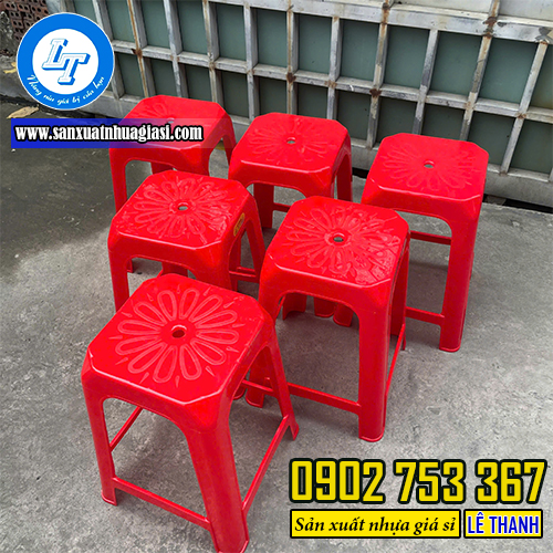 Mẫu ghế vuông họa tiết bông hoa Mẫu ghế vuông họa tiết bông hoa