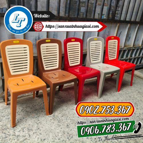 Ghế 9 sọc có màu sắc đa dạng Ghế 9 sọc có màu sắc đa dạng