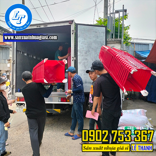 Giao đơn sỉ lẻ ghế nhựa lùn cho khách Giao đơn sỉ lẻ ghế nhựa lùn cho khách