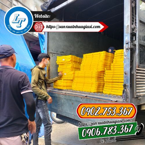 Giao hàng tấm sàn lót chuồng trại Giao hàng tấm sàn lót chuồng trại