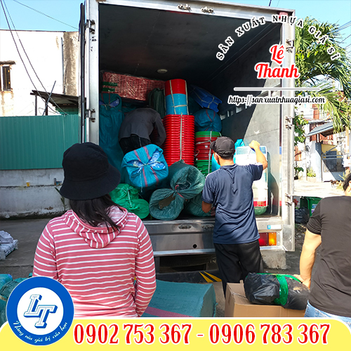 Giao hàng bàn chải chiếc lá chà chân Giao hàng bàn chải chiếc lá chà chân