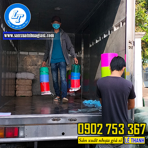 Giao hàng nhanh chóng cho khách Giao hàng nhanh chóng cho khách