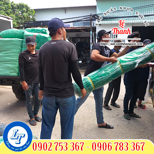 Giao hàng lưới che nắng nhiều màu Giao hàng lưới che nắng nhiều màu