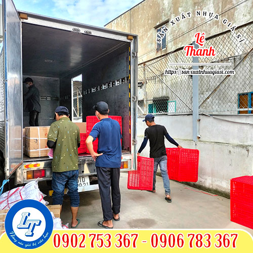 Giao hàng rổ nhựa đựng bưởi 3t9 Giao hàng rổ nhựa đựng bưởi 3t9