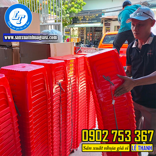 Giao hàng sỉ ghế vuông lùn cho khách Giao hàng sỉ ghế vuông lùn cho khách