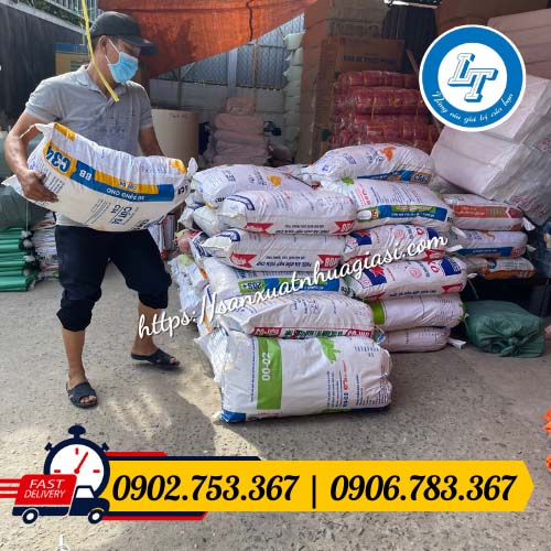 Giao hàng túi xốp đen tại kho Giao hàng túi xốp đen tại kho