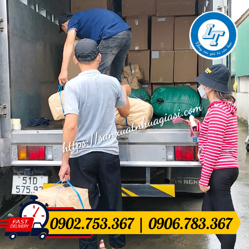 Giao hàng túi opp dán miệng Giao hàng túi opp dán miệng