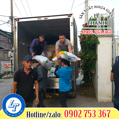 Giao hàng túi xốp gai đựng 2 ly Giao hàng túi xốp gai đựng 2 ly