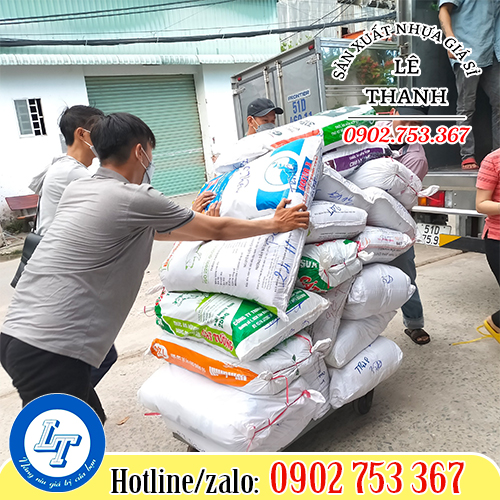 Đội ngũ giao hàng túi xốp gai tại Lê Thanh Đội ngũ giao hàng túi xốp gai tại Lê Thanh