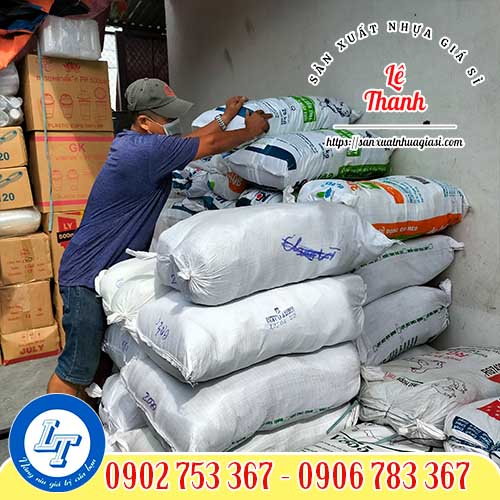 Giao hàng túi zip các loại Giao hàng túi zip các loại