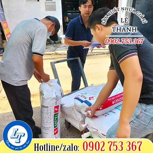 Giao túi zip chỉ đỏ giá sỉ rẻ Giao túi zip chỉ đỏ giá sỉ rẻ