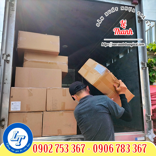 Giao hàng túi zip giấy có cửa sổ Giao hàng túi zip giấy có cửa sổ