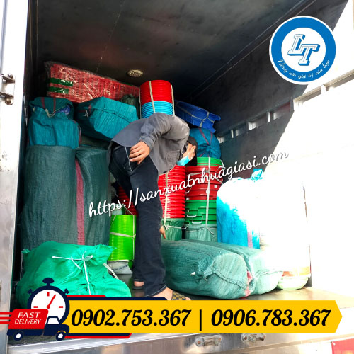 Giao lồng bàn nhựa giá sỉ rẻ Giao lồng bàn nhựa giá sỉ rẻ