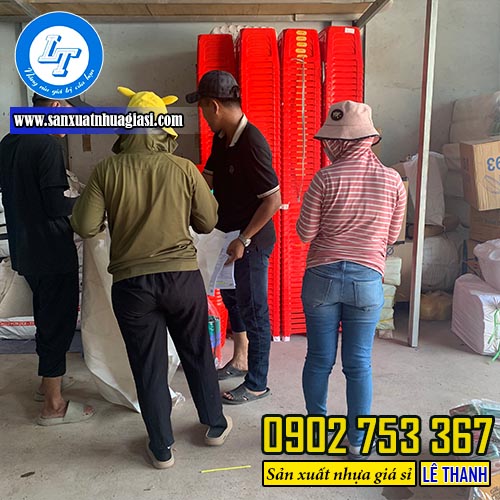 Giao sỉ đồ nhựa cho khách Giao sỉ đồ nhựa cho khách