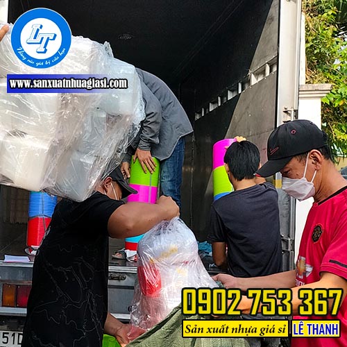 Giao sỉ số lượng kệ nhựa cho khách Giao sỉ số lượng kệ nhựa cho khách