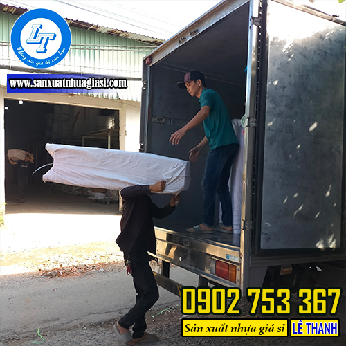 Giao sỉ số lượng lớn ghế nhựa cho khách Giao sỉ số lượng lớn ghế nhựa cho khách