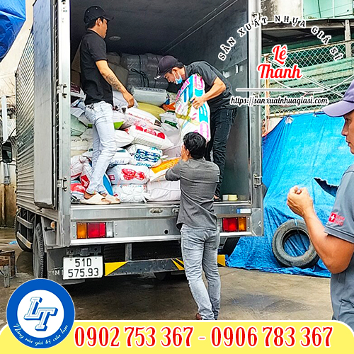 Giao số lượng túi xốp bóng mỡ hàng chợ Giao số lượng túi xốp bóng mỡ hàng chợ