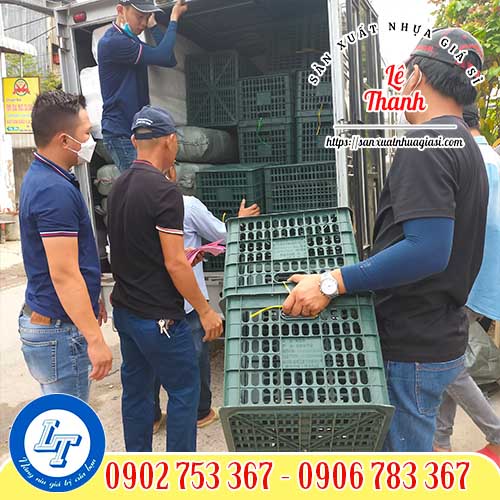 Giao sóng nhựa ra chành cho khách Giao sóng nhựa ra chành cho khách