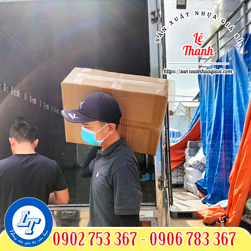 Giao thùng túi zip giấy cho khách Giao thùng túi zip giấy cho khách