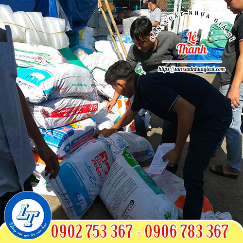 Giao túi nilon đục lỗ đựng nông sản Giao túi nilon đục lỗ đựng nông sản