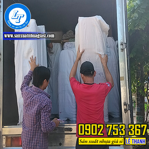 Giao sỉ ghế nhựa xếp cho khách Giao sỉ ghế nhựa xếp cho khách