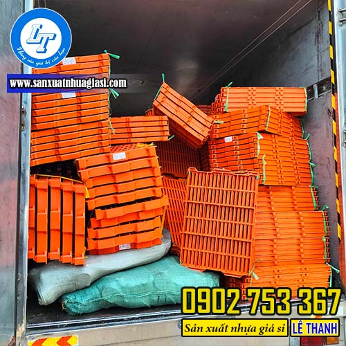 Hỗ trợ giao hàng tấm sàn nhựa trên toàn quốc Hỗ trợ giao hàng tấm sàn nhựa trên toàn quốc