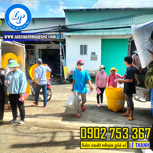 Hoạt động giao cần xé nhựa tại Lê Thanh Hoạt động giao cần xé nhựa tại Lê Thanh