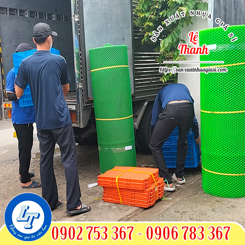 Giao ghế thẻ 3 sọc giá sỉ Giao ghế thẻ 3 sọc giá sỉ