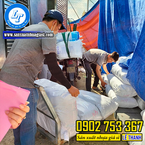 Giao túi đựng ly 1 lít tại kho Giao túi đựng ly 1 lít tại kho