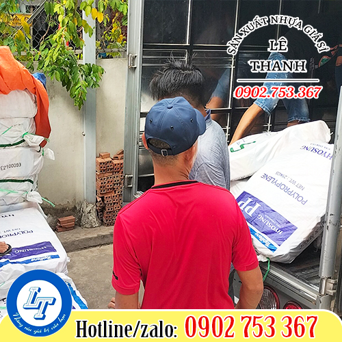 GIao hàng túi rác cho khách đến lấy tại kho GIao hàng túi rác cho khách đến lấy tại kho