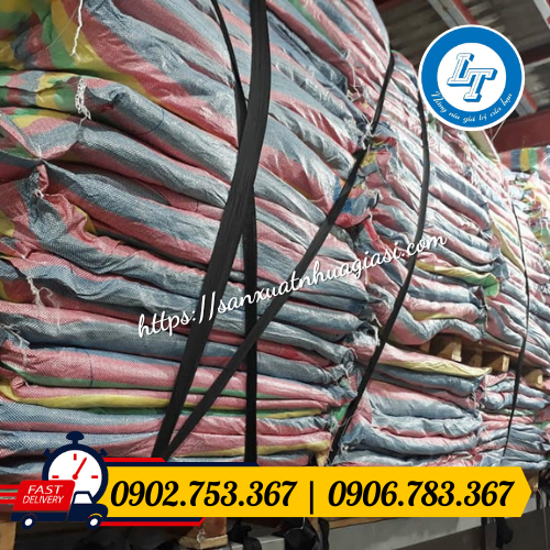 Kho sỉ số lượng bạt nhựa sọc 3 màu Kho sỉ số lượng bạt nhựa sọc 3 màu