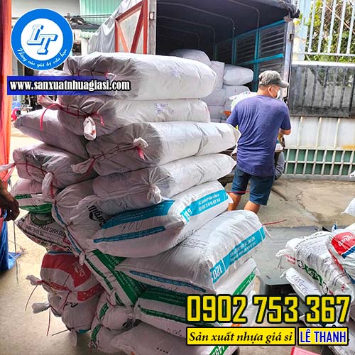 Kho sỉ giá rẻ túi 2 quai dập gai Kho sỉ giá rẻ túi 2 quai dập gai